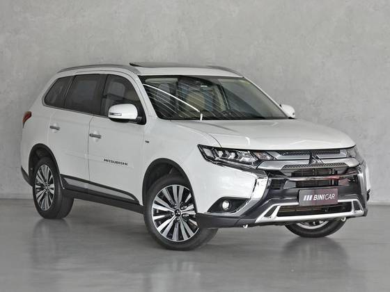 MITSUBISHI OUTLANDER 3.0 MIVEC V6 GASOLINA HPE-S AWD AUTOMÁTICO MITSUBISHI OUTLANDER 3.0 MIVEC V6 GASOLINA HPE-S AWD AUTOMÁTICO